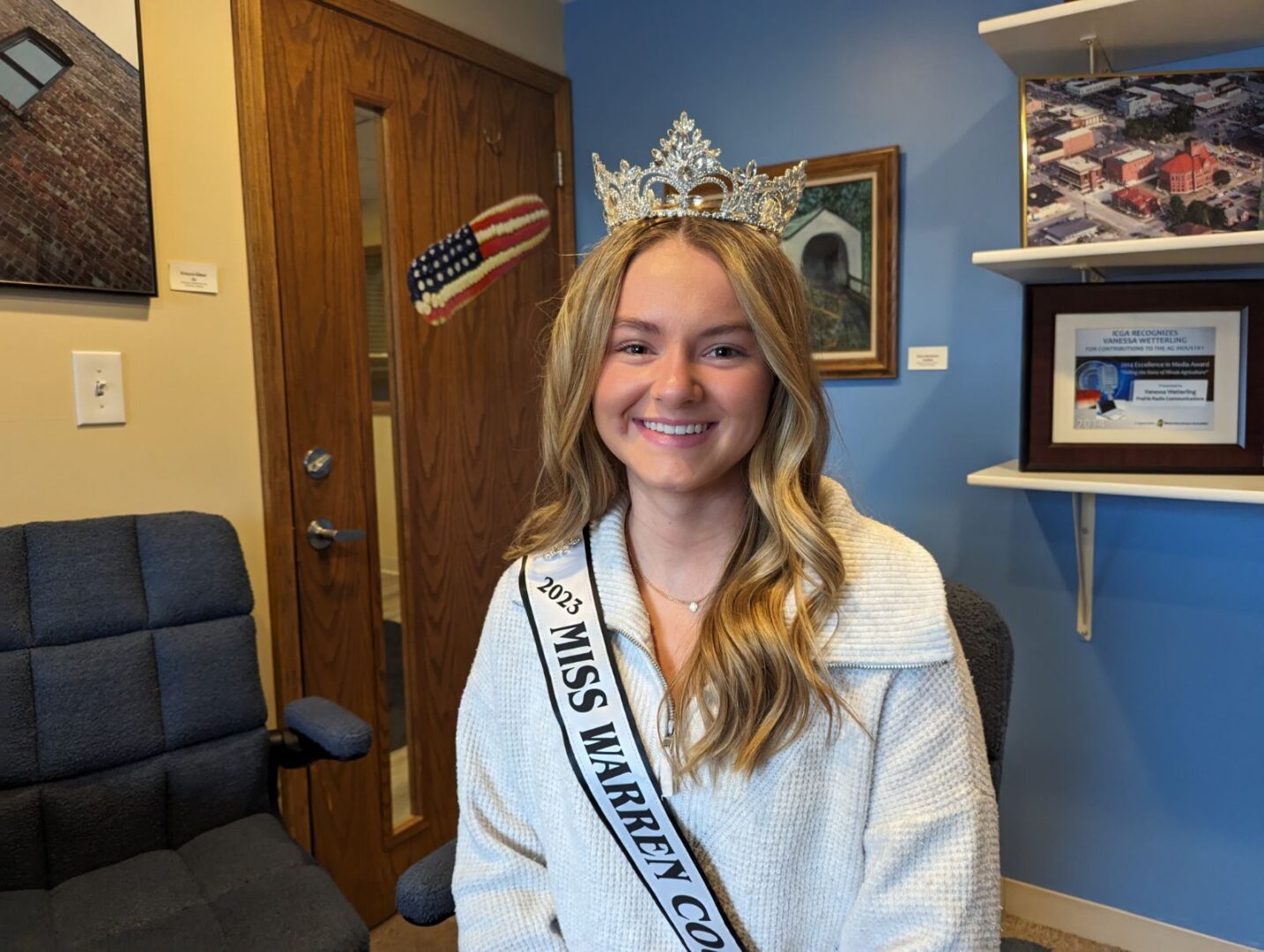 Addisyn Switzer to Compete for the 2024 Miss Illinois County Fair Queen