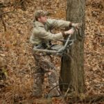 IDNR Reminds Deer Hunters to Keep Safety in Mind When Using Tree Stands