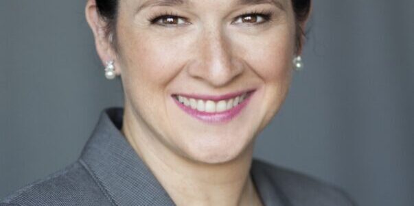 comptroller-mendoza